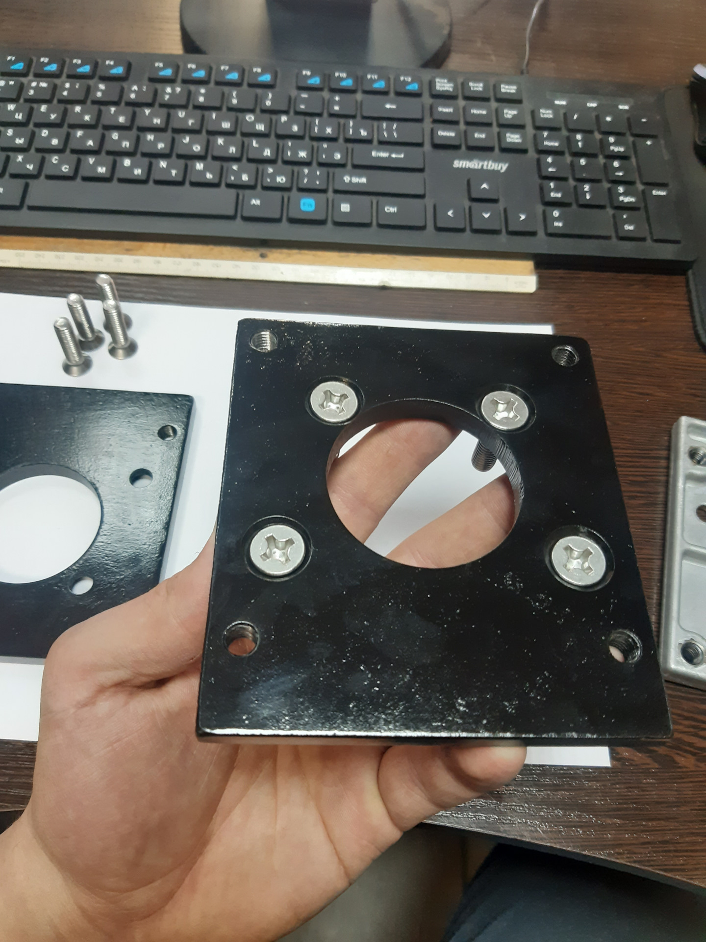 Кронштейн ПГУ КПП ZF МАЗ, КАМАЗ 6060201221 (пластина ПГУ) — DRIVE2