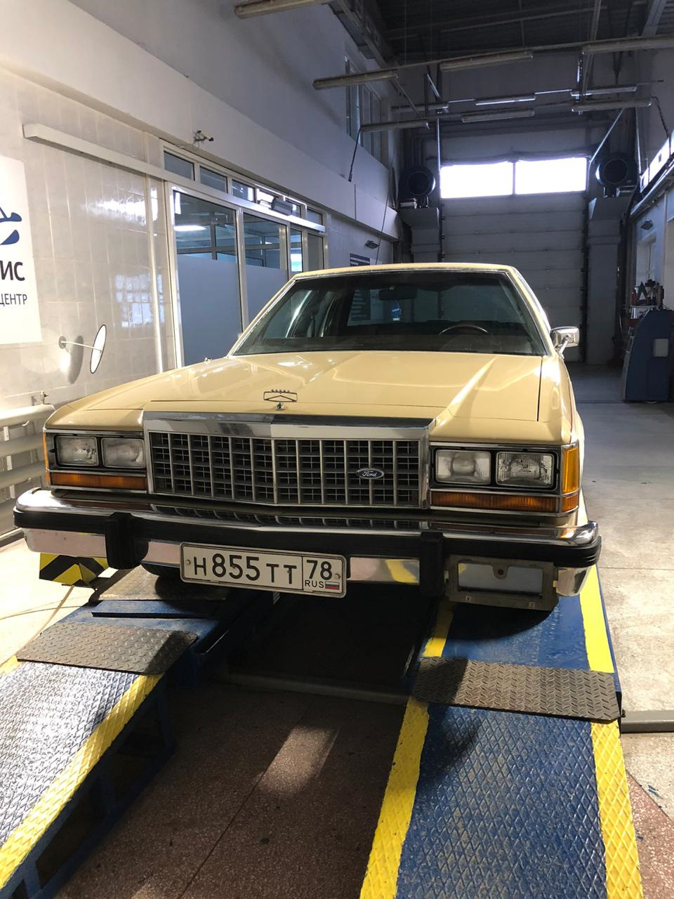 Уехал в Челябинск своим ходом — Ford LTD Crown Victoria, 5 л, 1986 года |  продажа машины | DRIVE2