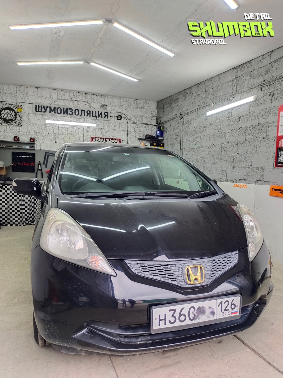 Шумоизоляция Honda Fit в Ставрополе. Shumbox pro — DRIVE2