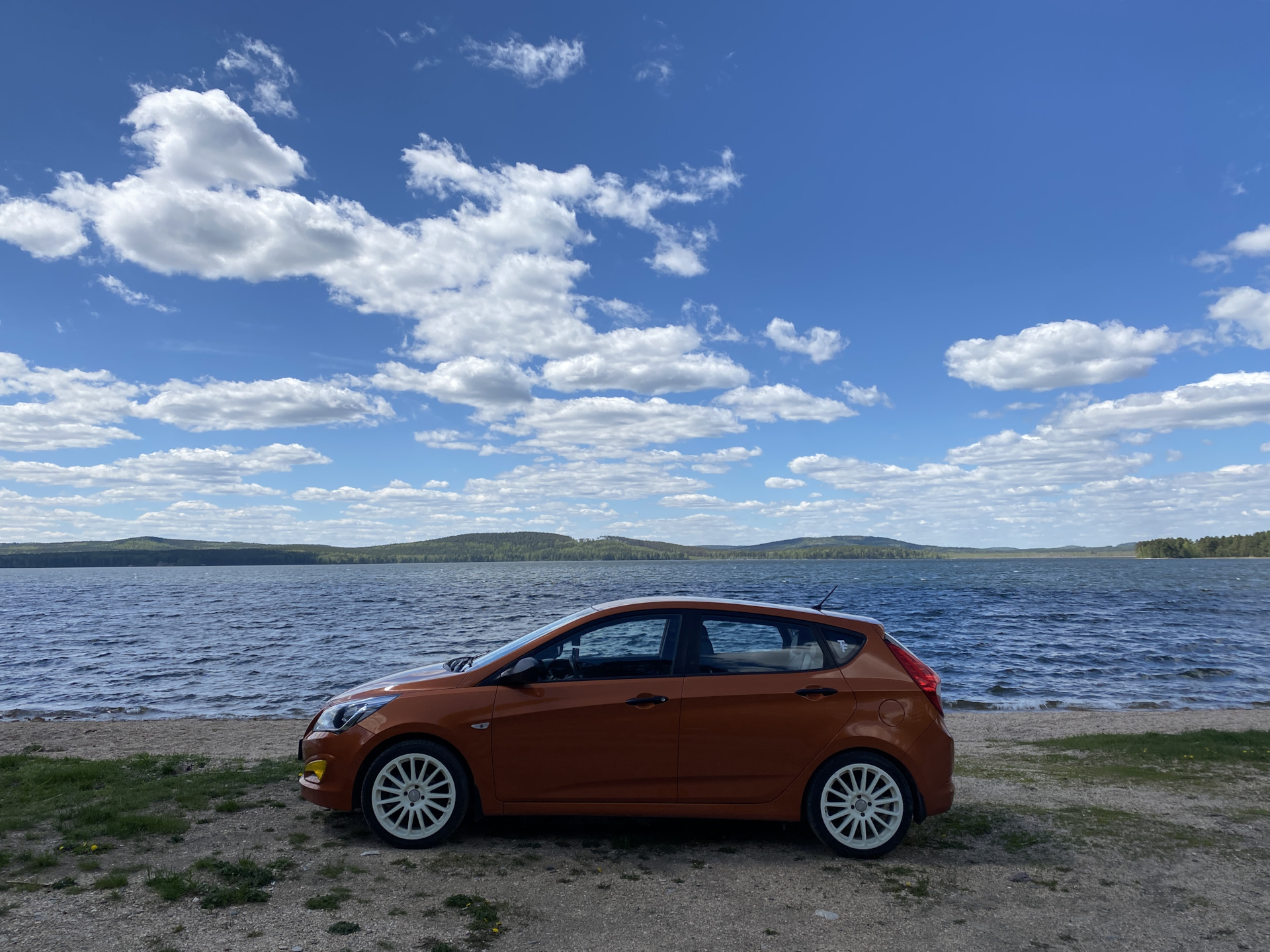 Озеро СИНАРА [город Снежинск Челябинская область] — Hyundai Solaris  Hatchback, 1,6 л, 2014 года | фотография | DRIVE2