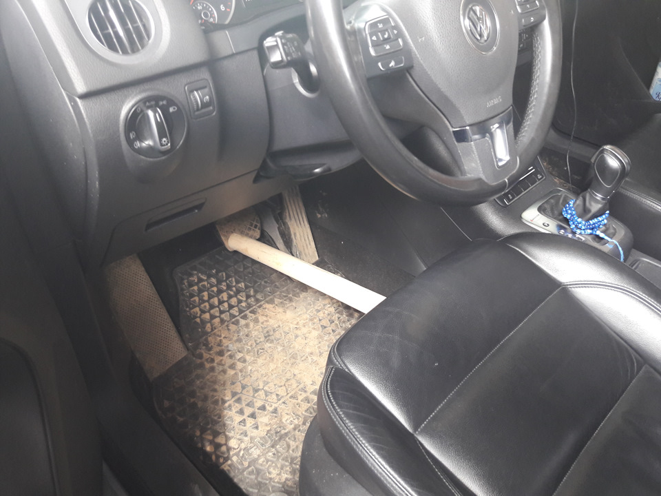 EoAAAgF7mOA 960 Как выбить внутренний шрус тигуан