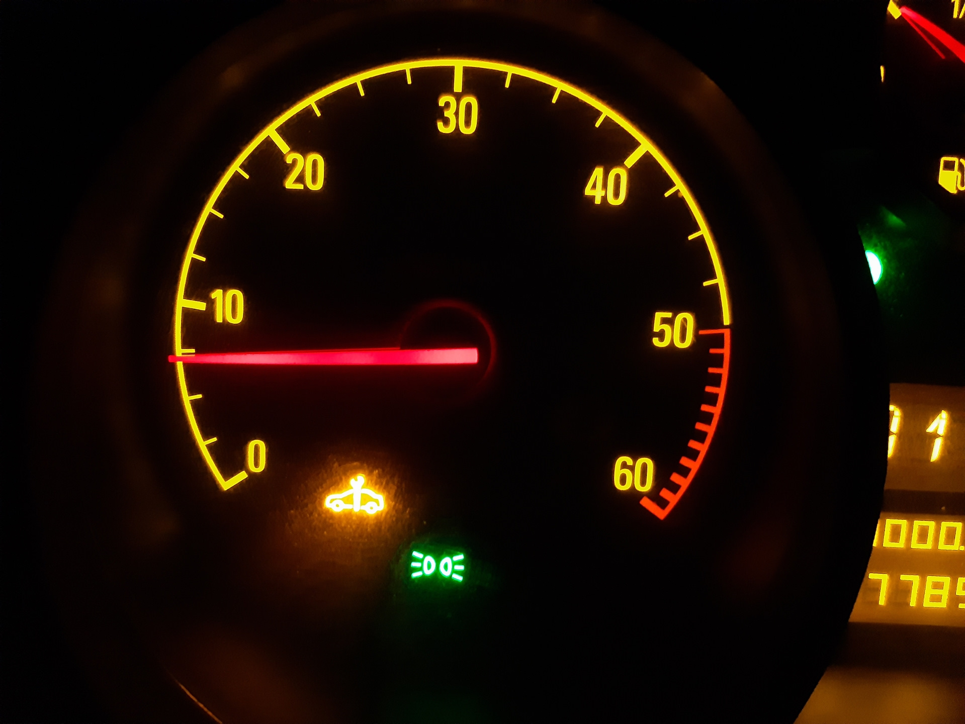 Горит ключ с машинкой. Opel Astra h лампа иммобилайзера. Zafira b 1.8 индикаторы на приборах. Лампочки-индикатора check engine, Опель Зафира 2.2 бензин.