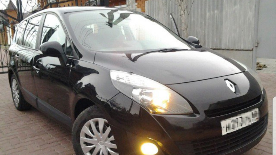 Быстросъемы топливного фильтра — Renault Grand Scenic III, 1,5 л, 2010 ...