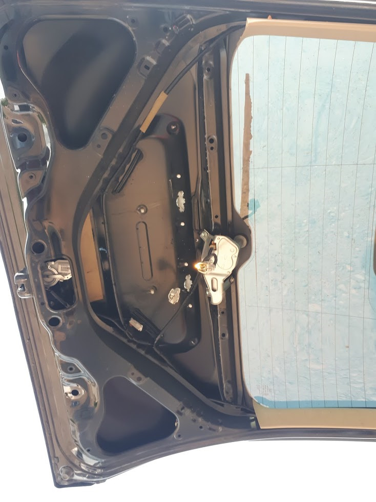 [ремонт мелкий] замена лампочек в подсветке номера + доработка молдинга ...