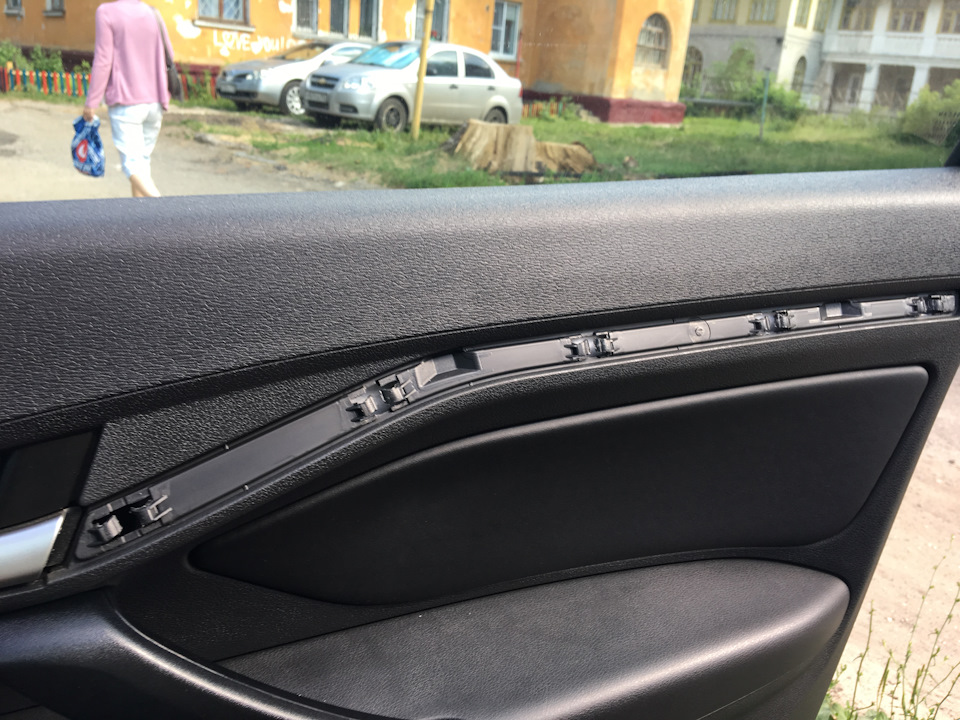 Как снять обшивку двери лада веста нг Убрал скрип дверных ручек - Lada Vesta, 1,6 л, 2017 года тюнинг DRIVE2