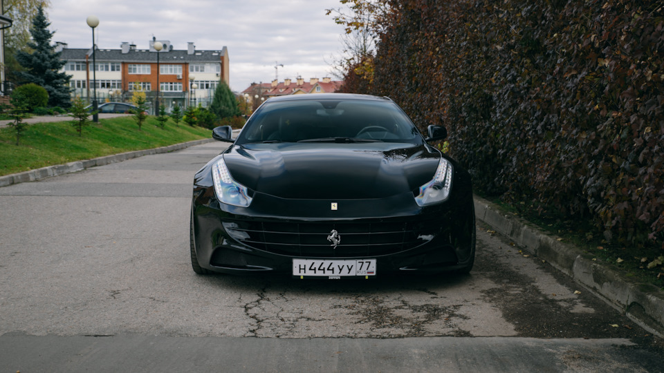 Фото в бортжурнале Ferrari FF