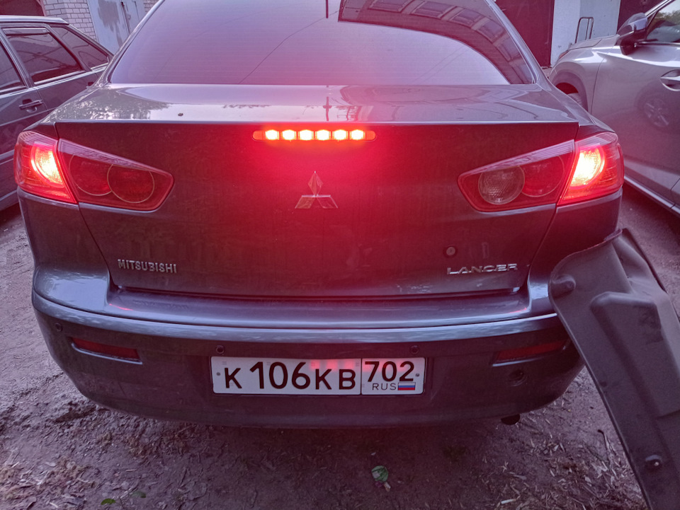 #1 Ремонт дополнительного стоп-сигнала — Mitsubishi Lancer X, 1,8 л ...
