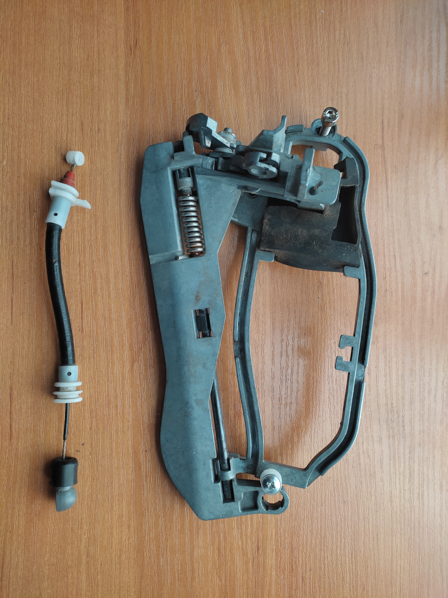 Купить Трос Ручки Передней На Бмв Е46