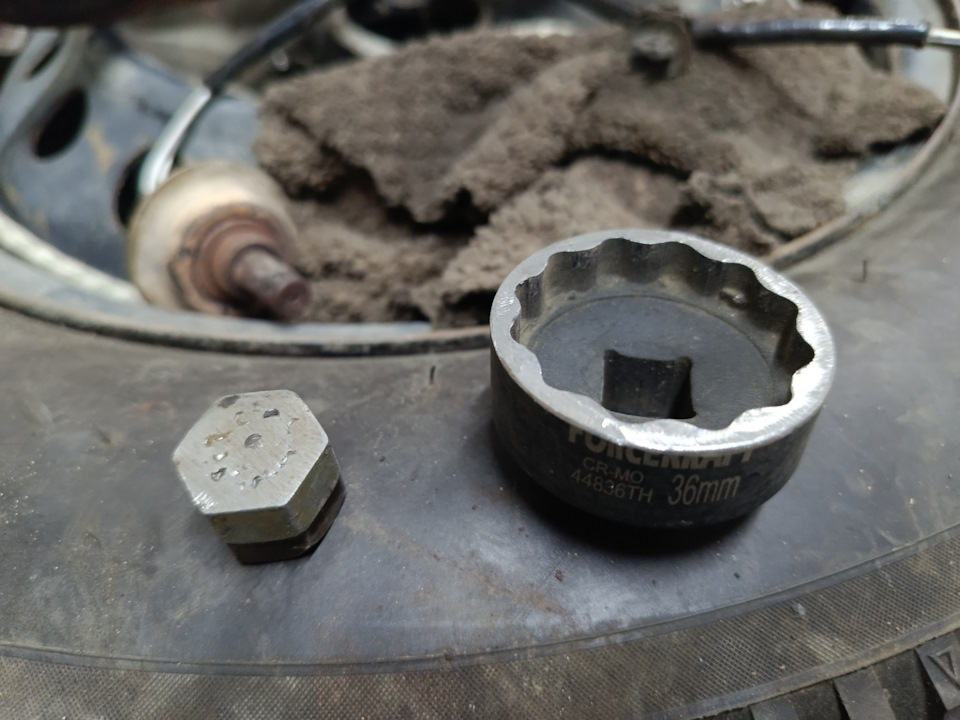 Устранение стука в рулевой рейке — Toyota Funcargo, 1,5 л, 2003 года ...