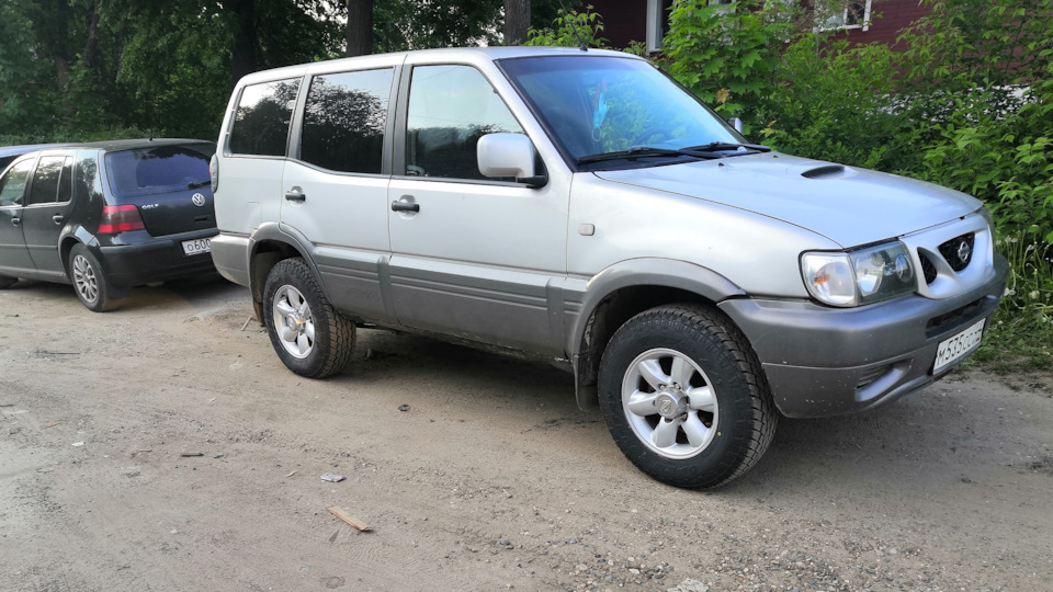 Вопрос по неработающих габаритам. — Nissan Terrano II, 2,4 л, 2002 года ...