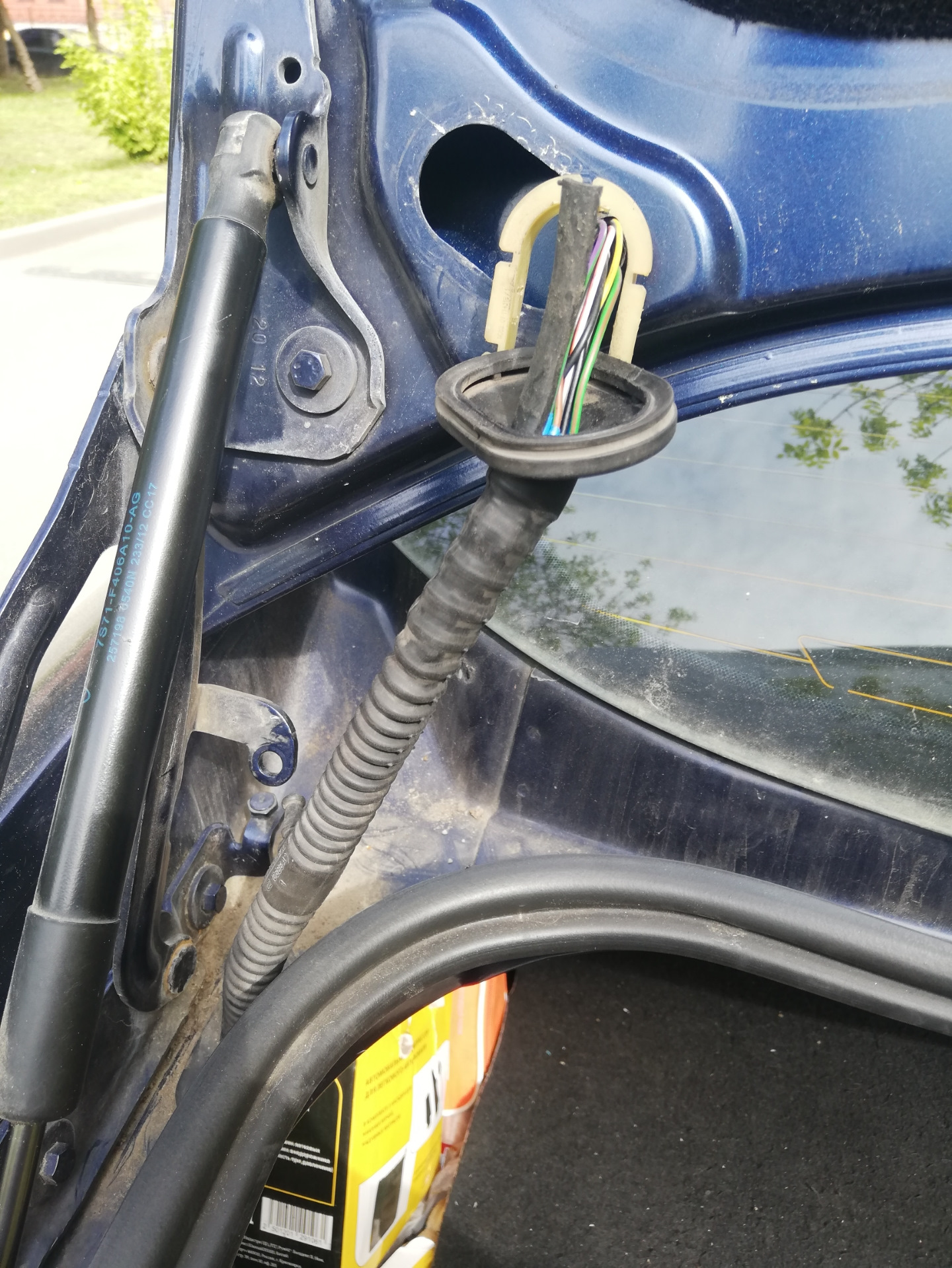 коса багажника мондео 4. коса электрическая коса багажника форд мондео 4. коса багажника мондео 4. коса багажника мондео 4. гофра проводки багажника мондео 4.