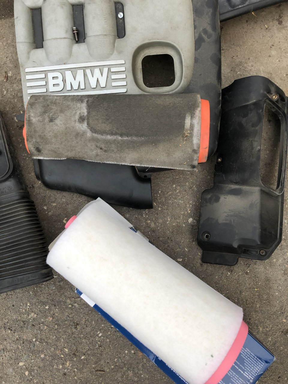 Смена воздушного фильтра двс дизель 2.0 — BMW 3 series Touring (E46), 2 ...