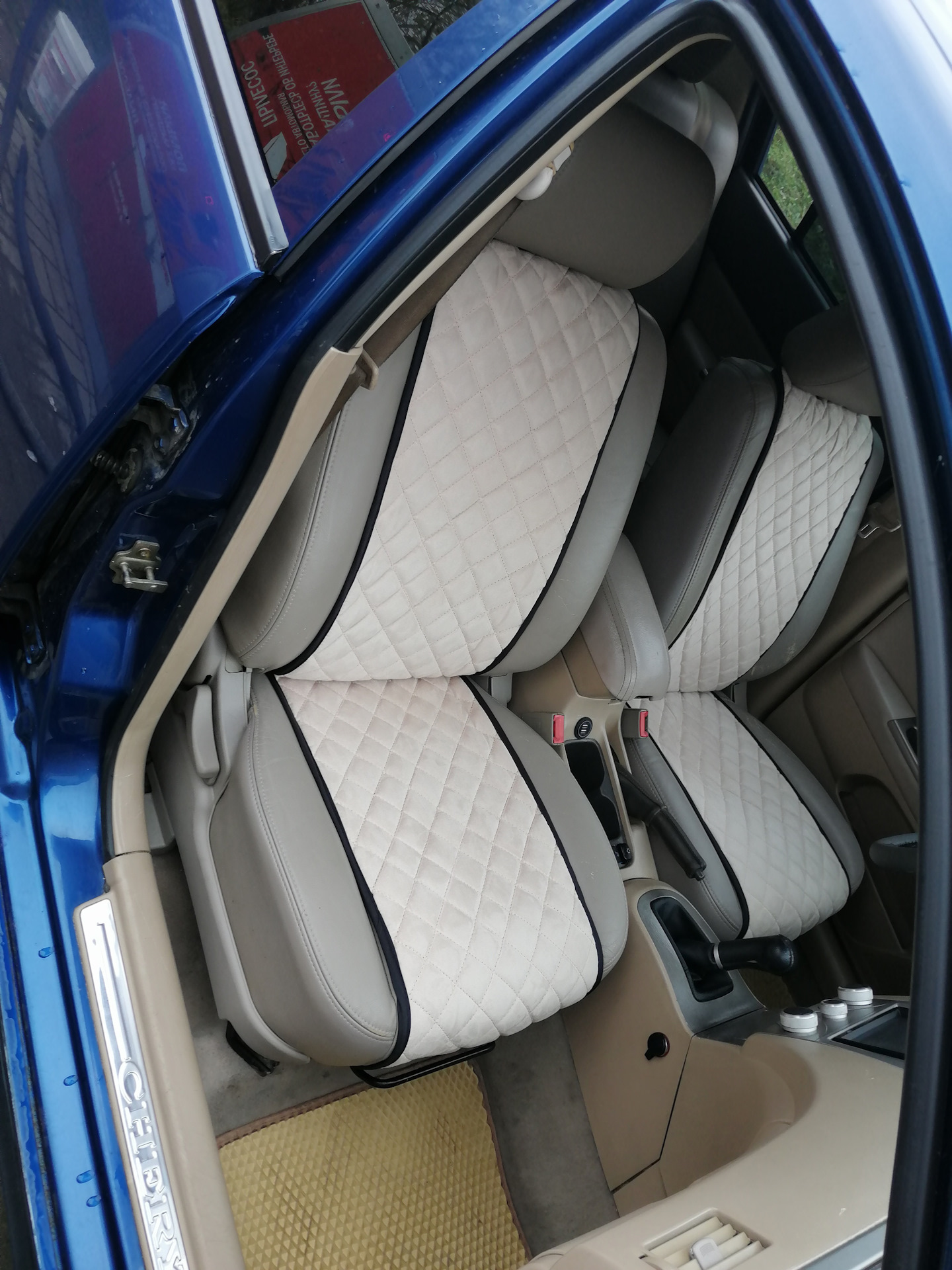 Накидки передний сидений типа алькантара — Chery A5 Fora, 1,6 л, 2008 ...