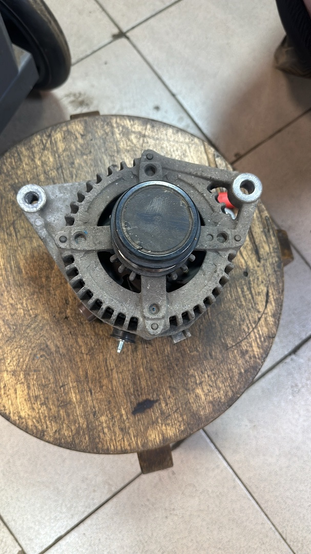 Свист ремня генератора при трогание и включеном кондее — Toyota Camry ...