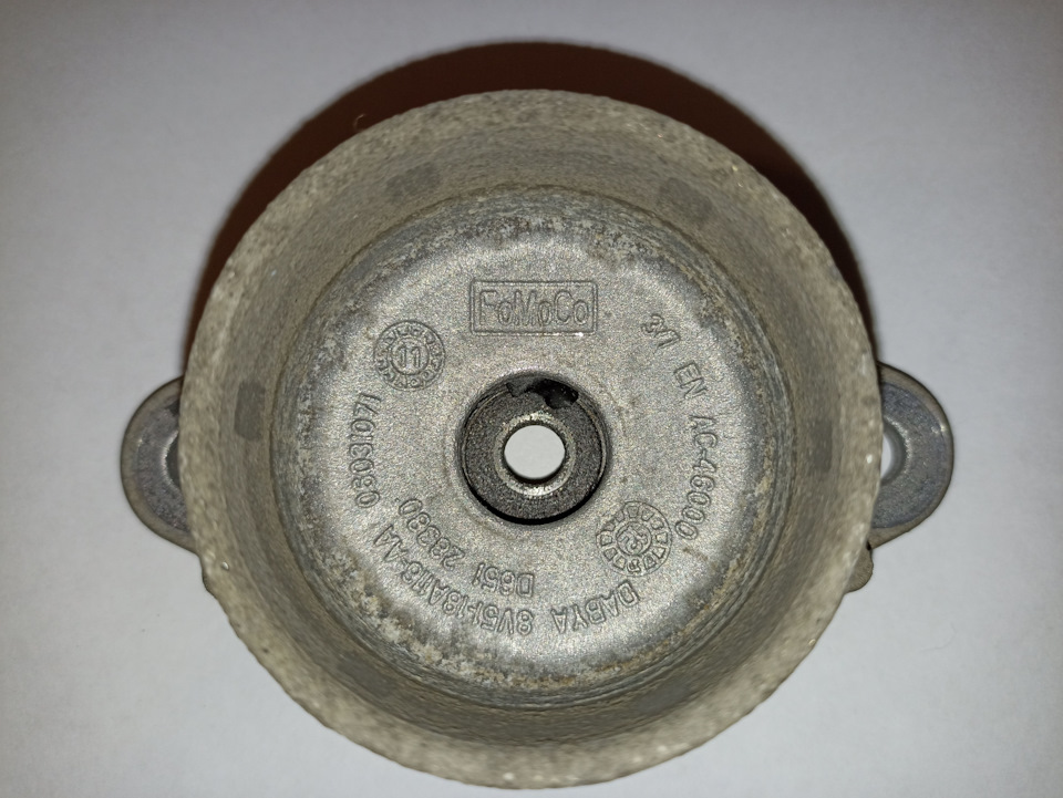 Опора заднего амортизатора — Ford Fiesta (Mk VI)