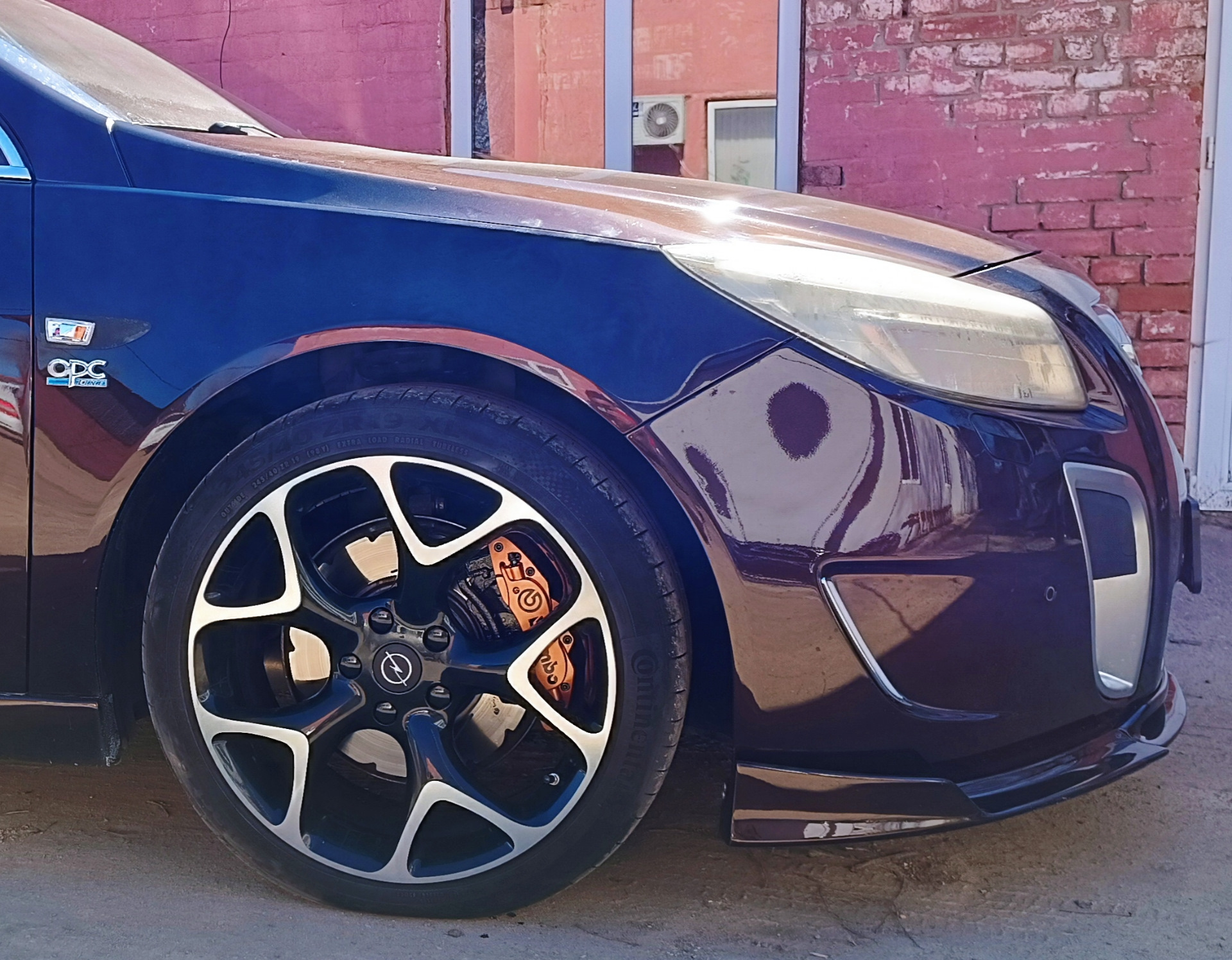 Установка декоративных накладок на тормозные суппорта Opel Insignia 2 ...