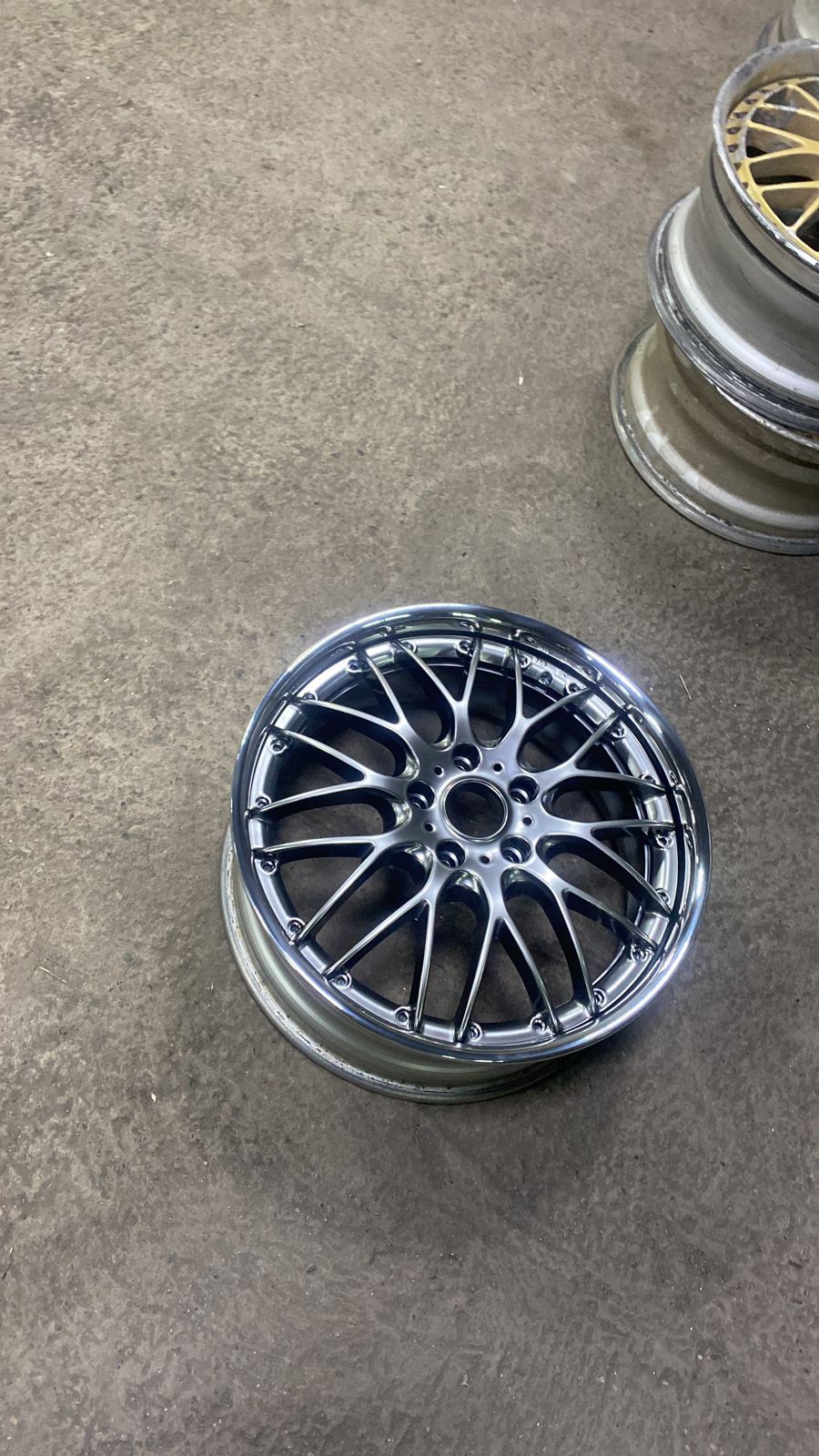 Покраска кованных хром дисков Trafficstar и реставрация — Honda Saber ...