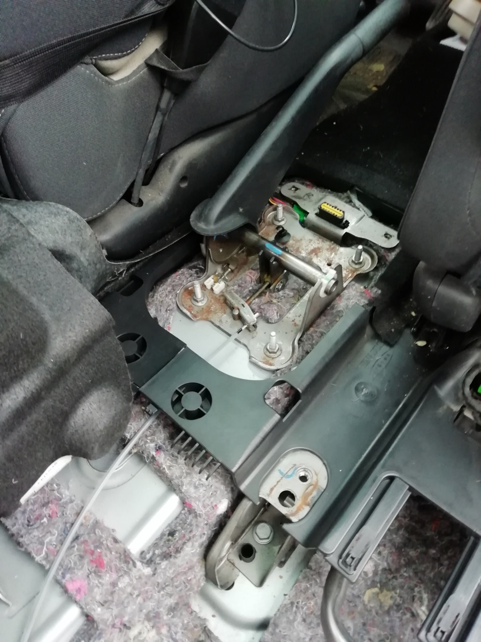 Механический ручник гранд сценик — Renault Grand Scenic II, 1,5 л, 2009 ...