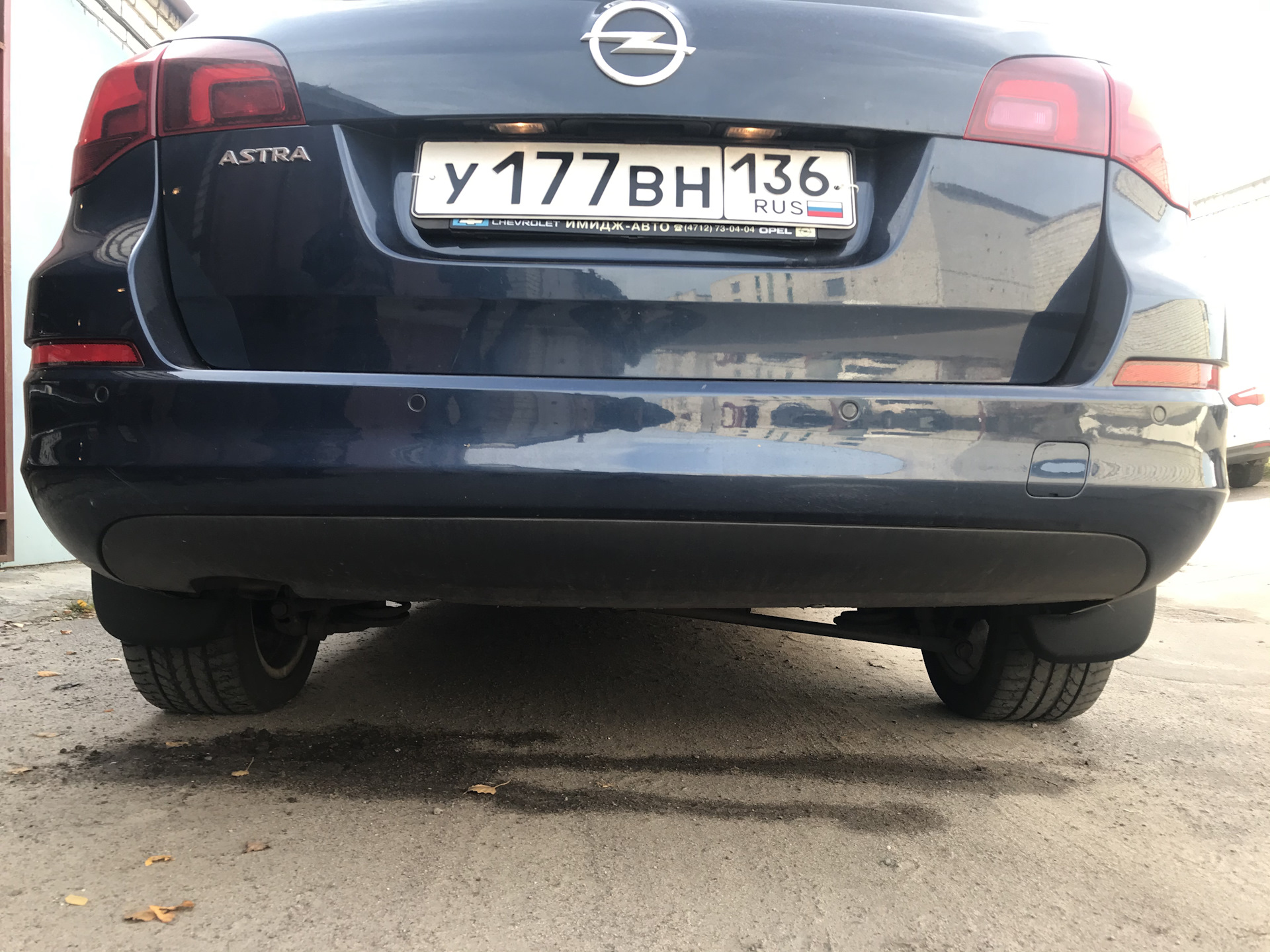 [7] Брызговики (задние) — Opel Astra J, 1,6 л, 2012 года | просто так ...