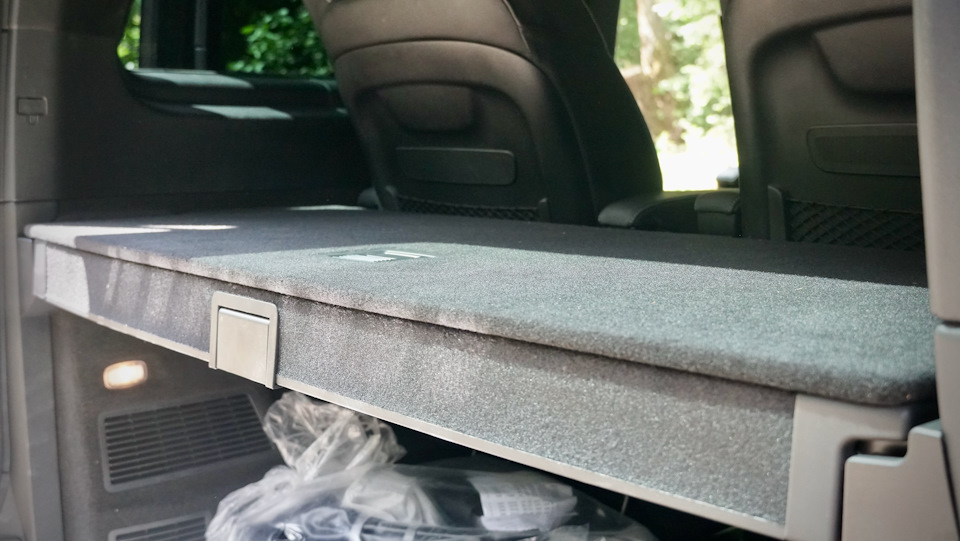 Автомобиль mercedes benz v250d