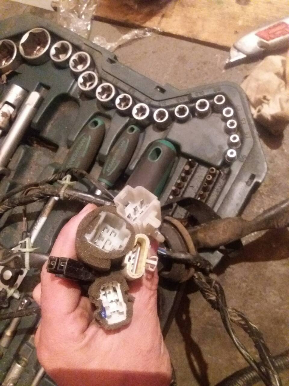 Установка электо зеркал и регулировка яркости приборной панели — Nissan ...