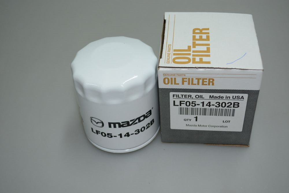 Фильтр мазда сх5 2.0. Масляный фильтр Мазда сх5 2.0. Маслины фильтр Мазда CX 5. Фильтр масляный Мазда cx5. Масляный фильтр Мазда СХ-5 2.5 Vic.