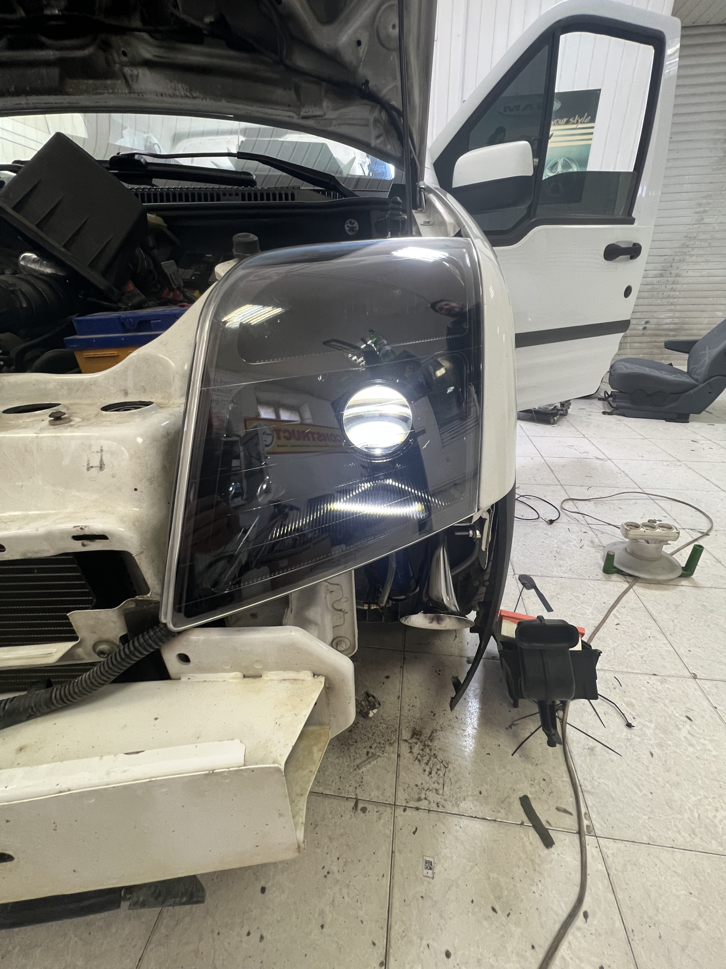 12- Установка линз Optima expression — Ford Tourneo Connect (2G), 1,8 л ...