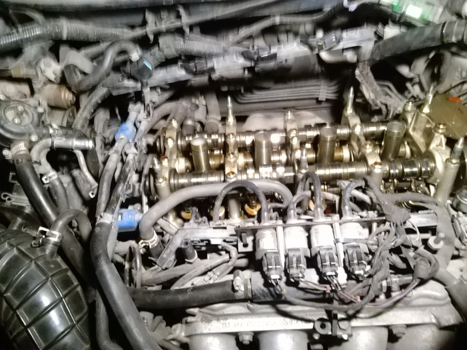 Регулировка клапанов и замена уплотнителей свечных колодцев — Honda ...
