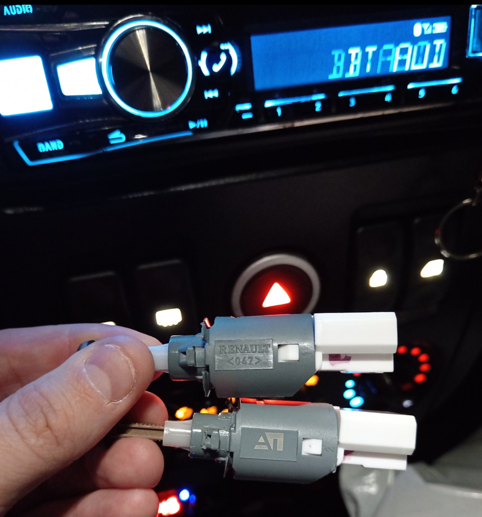 Замена датчика тормоза ошибка Р0504 — Lada Ларгус, 1,6 л, 2018 года ...