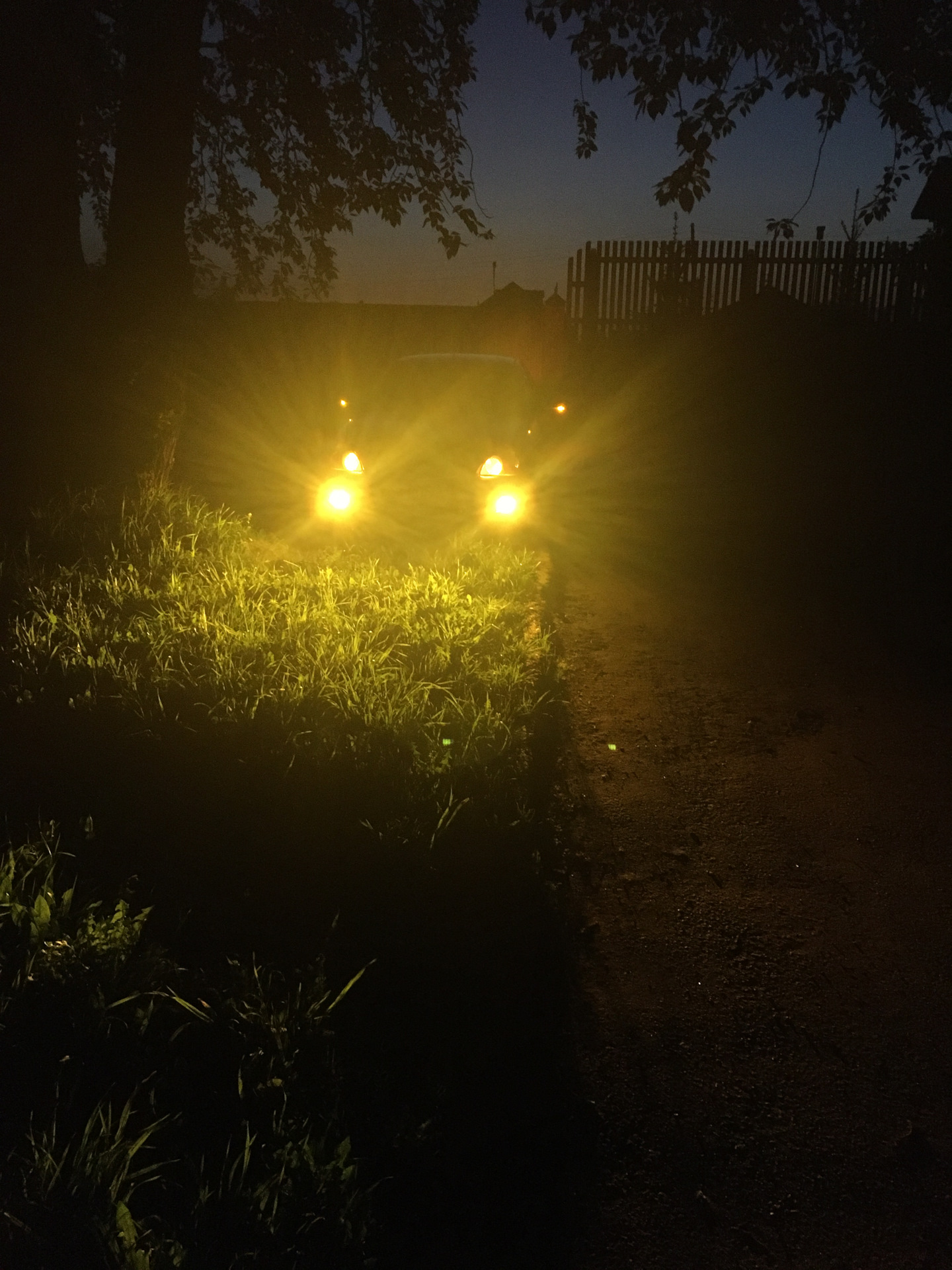 Оранжевые габариты — Lada Приора седан, 1,6 л, 2011 года | электроника ...