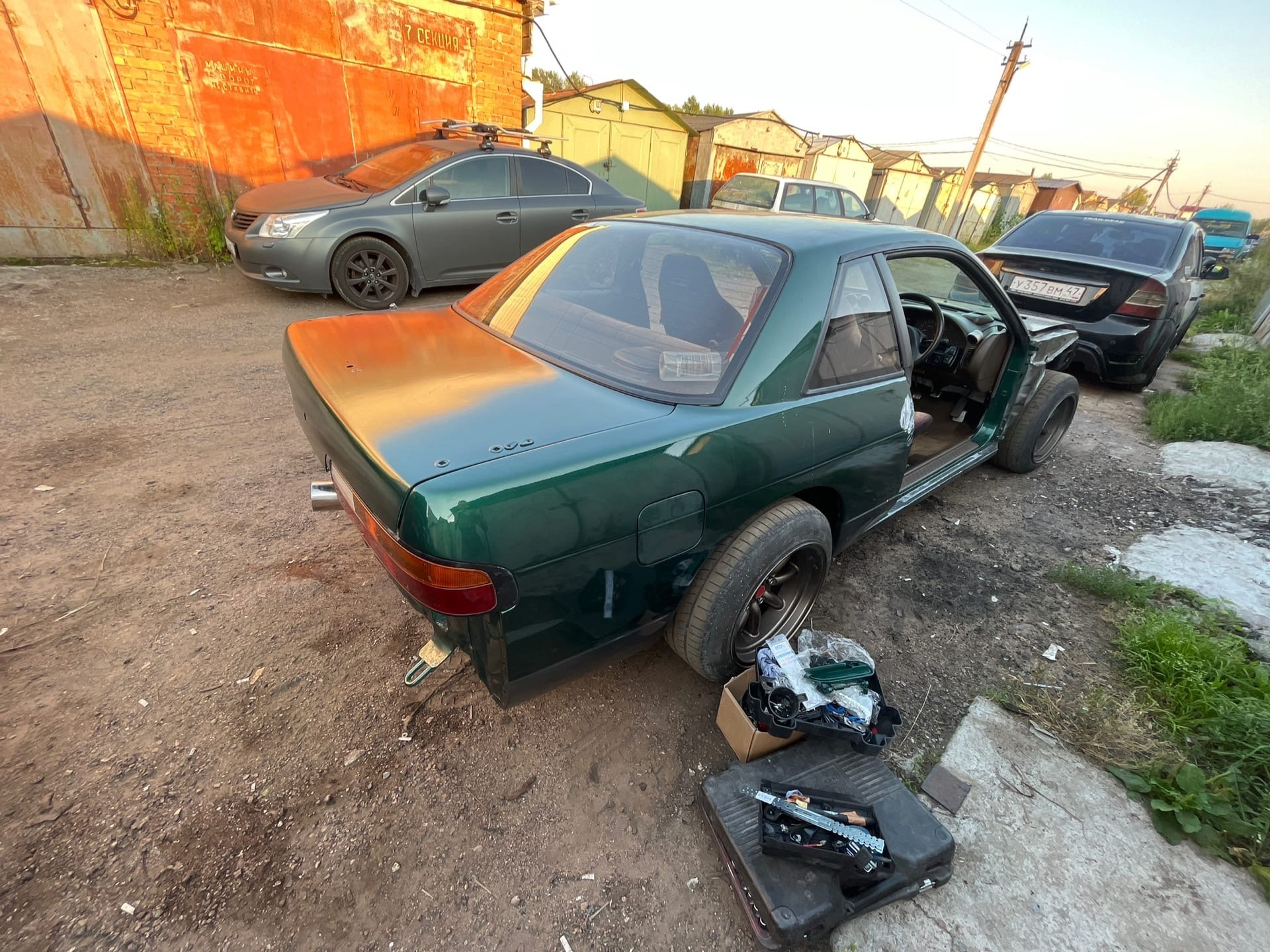 Кинул подрядчик. Почти 3 дня без сна. Заехали на Цунами. — Nissan Silvia  (S13), 2 л, 1991 года | кузовной ремонт | DRIVE2