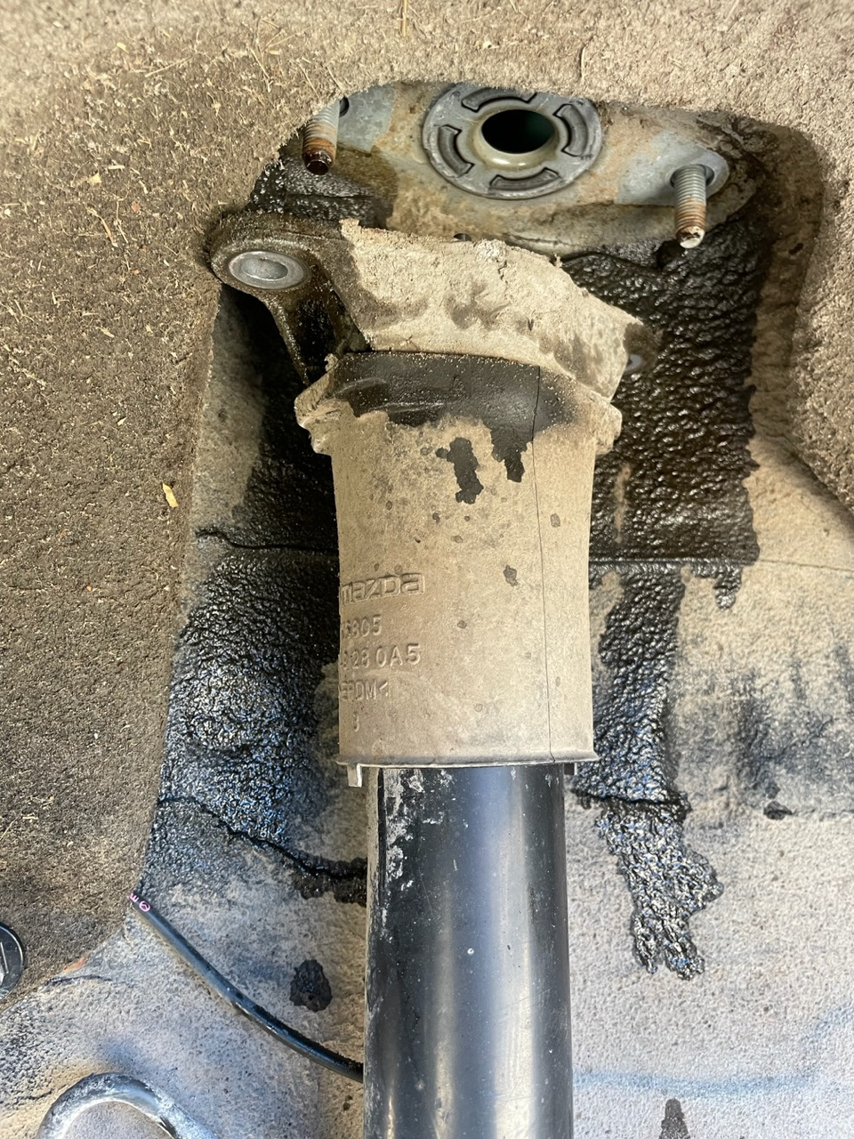 Замена задних пружин и тормозных колодок — Mazda 3 (3G) BM, 1,6 л, 2014 ...
