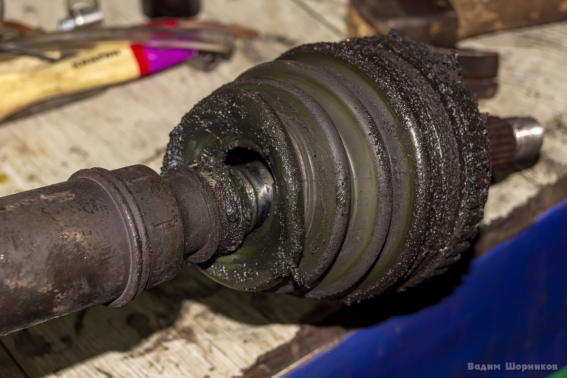 Демонтаж брызговика