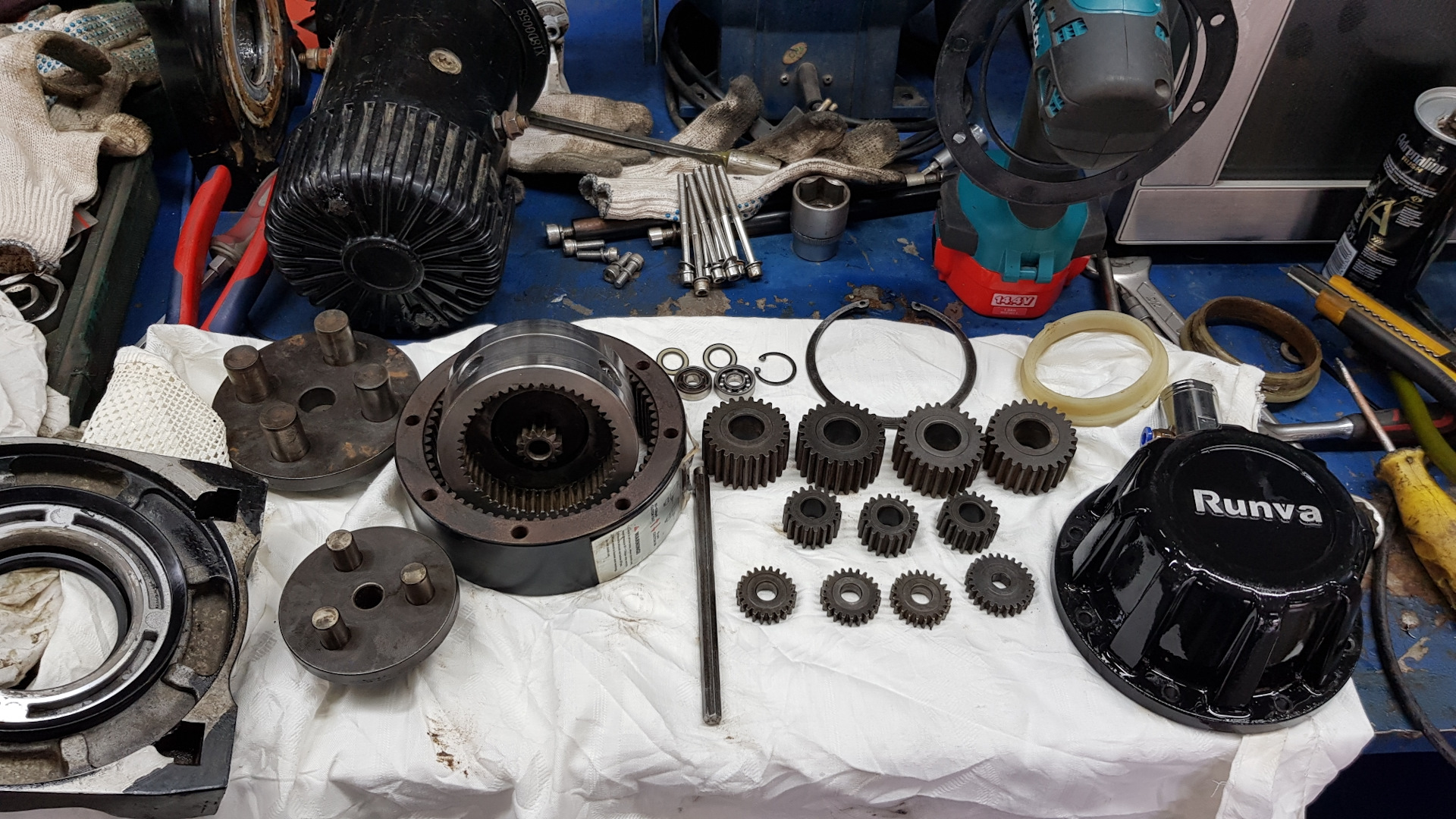 Спорт запчасти. Runva 12.5 EWB. Runva установка.