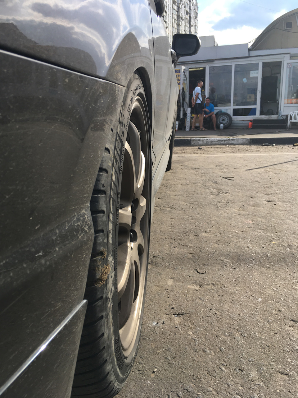 До установки задних развальных рычагов — Honda Civic 4D (8G)