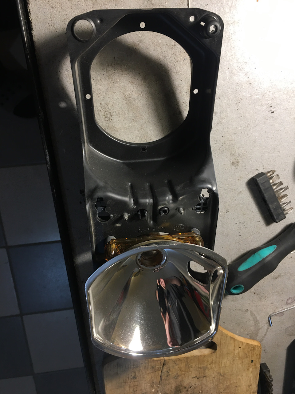 Между нами тает LED или как я менял линзы в фарах — BMW 5 series (E39 ...