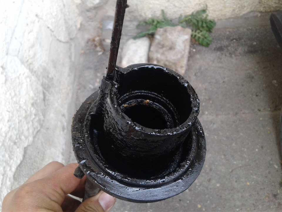 Как чистить сапун двигателя ВАЗ 2101-2107 — Lada 21065, 1,6 л, 2004 ...