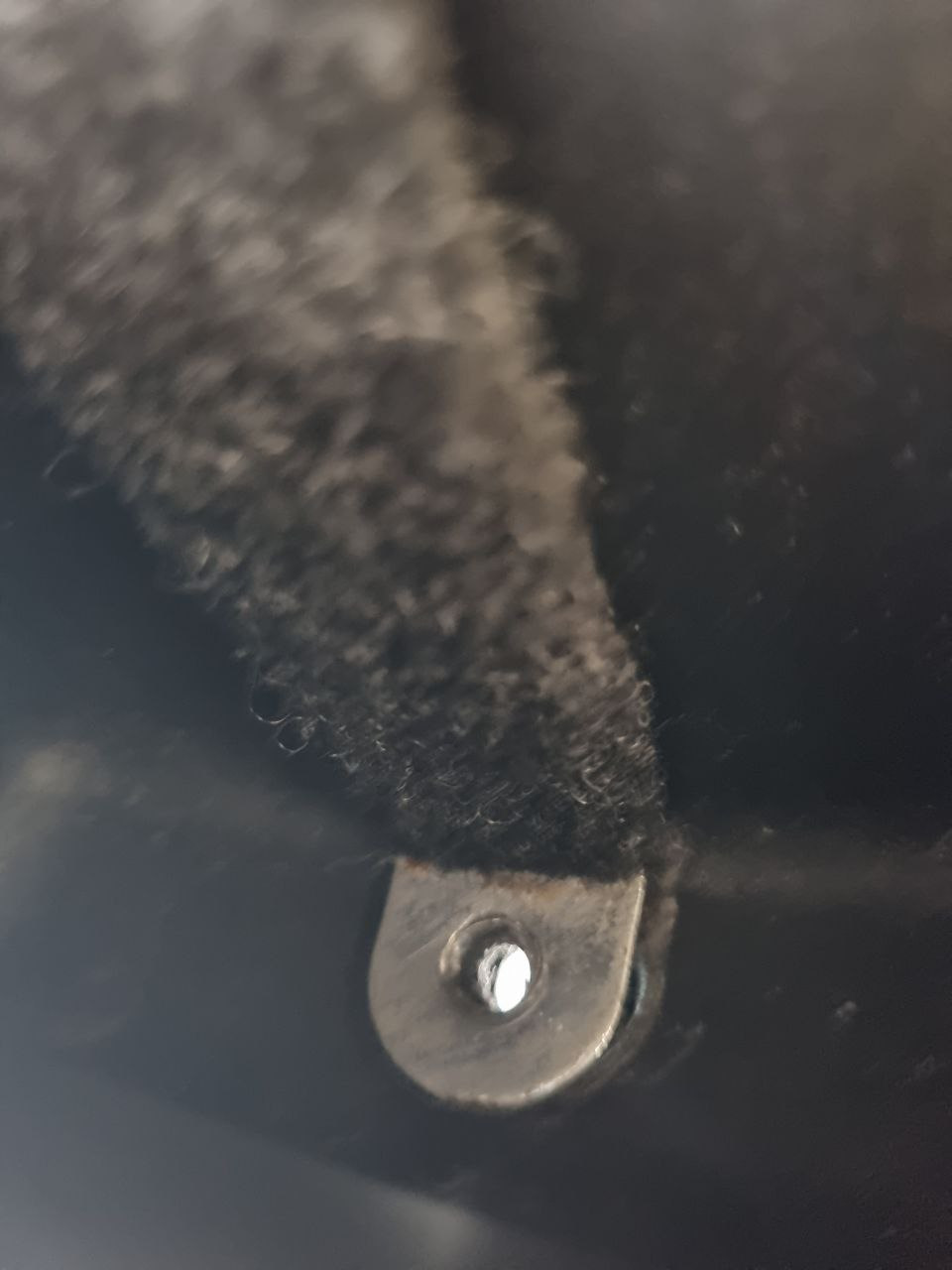 И снова подлокотник. Отвалился. — Lada Гранта Лифтбек (2G), 1,6 л, 2021 ...