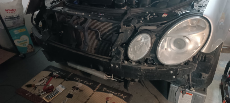 В процессе — Mercedes-Benz E-Class (W211)