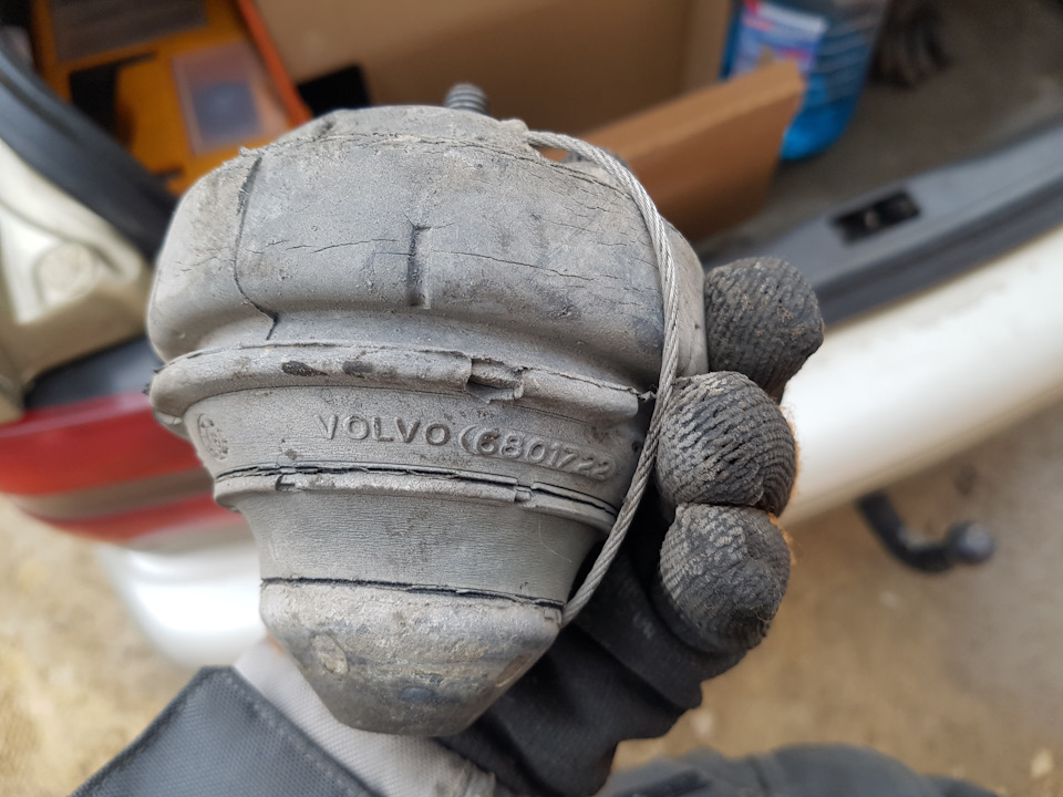 #70 Борьба с вибрациями. — Volvo S70, 2,4 л, 1999 года | визит на ...