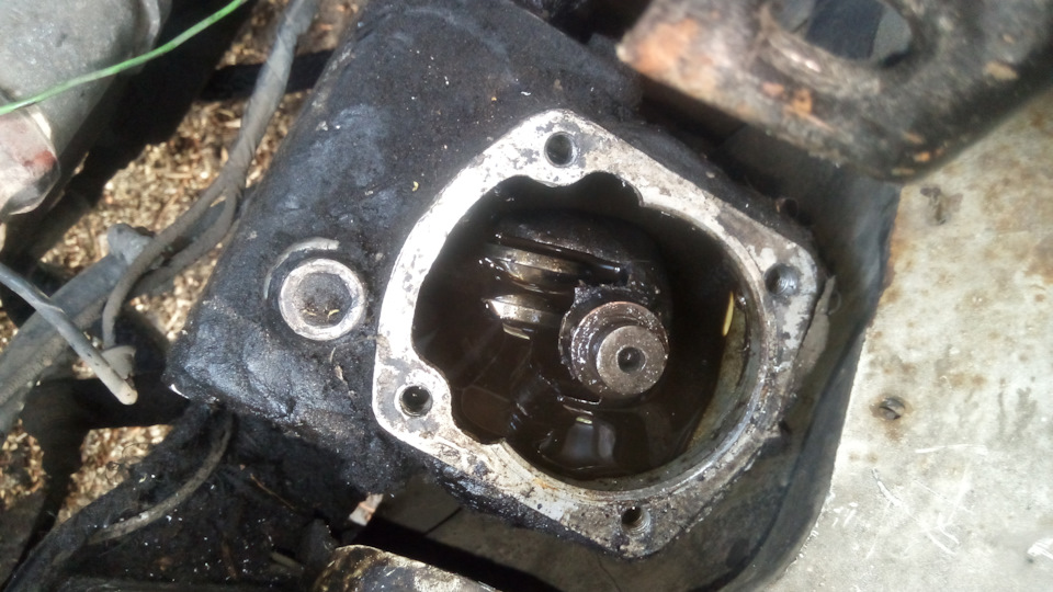 устранение стука рулевого редуктора — ГАЗ 3110, 2,4 л, 1999 года ...