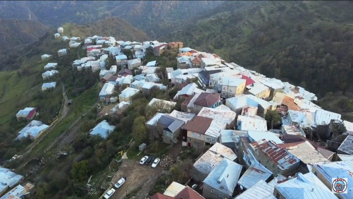 Дагестан ремикс. Тлярата гора лицо. Гора человек в Тлярата. Гора похожая на человека в Тлярате.