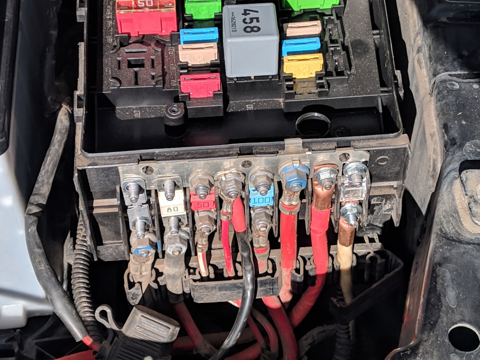 Что будет если переполюсовать аккумулятор — SEAT Altea, 1,6 л, 2007 ...