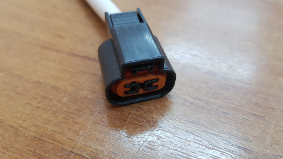 Концевик капота из микропереключателя Omron G271M — Mitsubishi ...