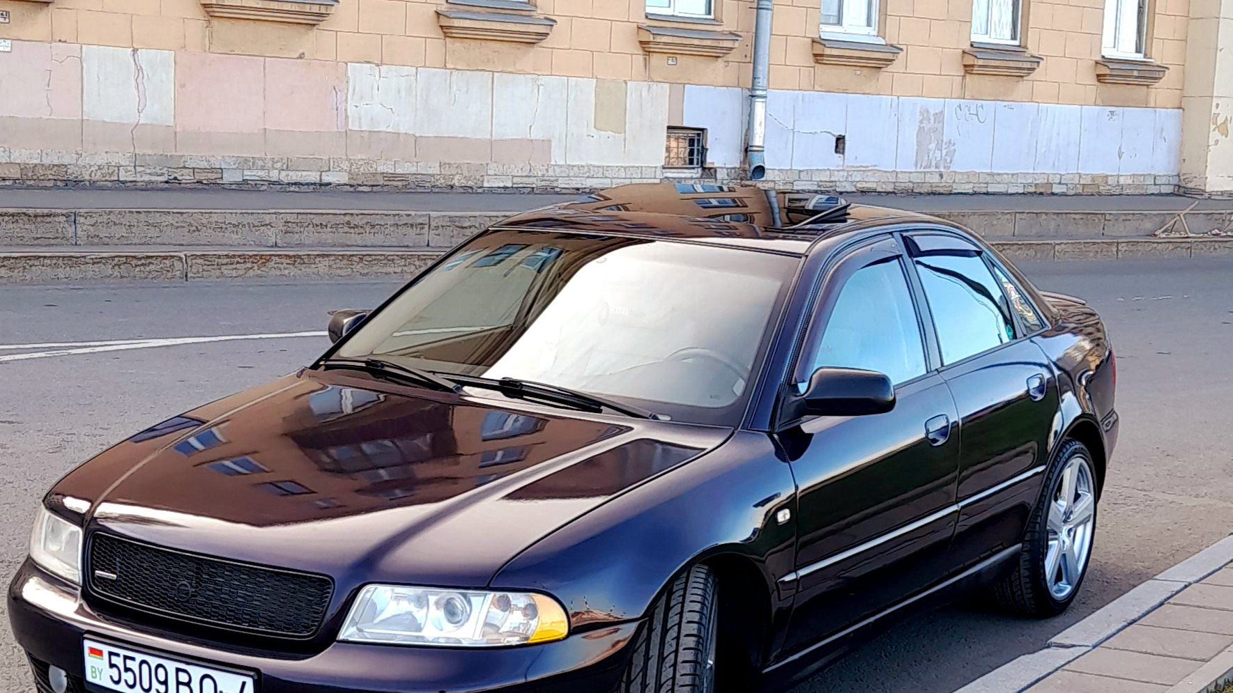 Audi A4 (B5) 1.8 бензиновый 1999 | Эмигрантка на DRIVE2