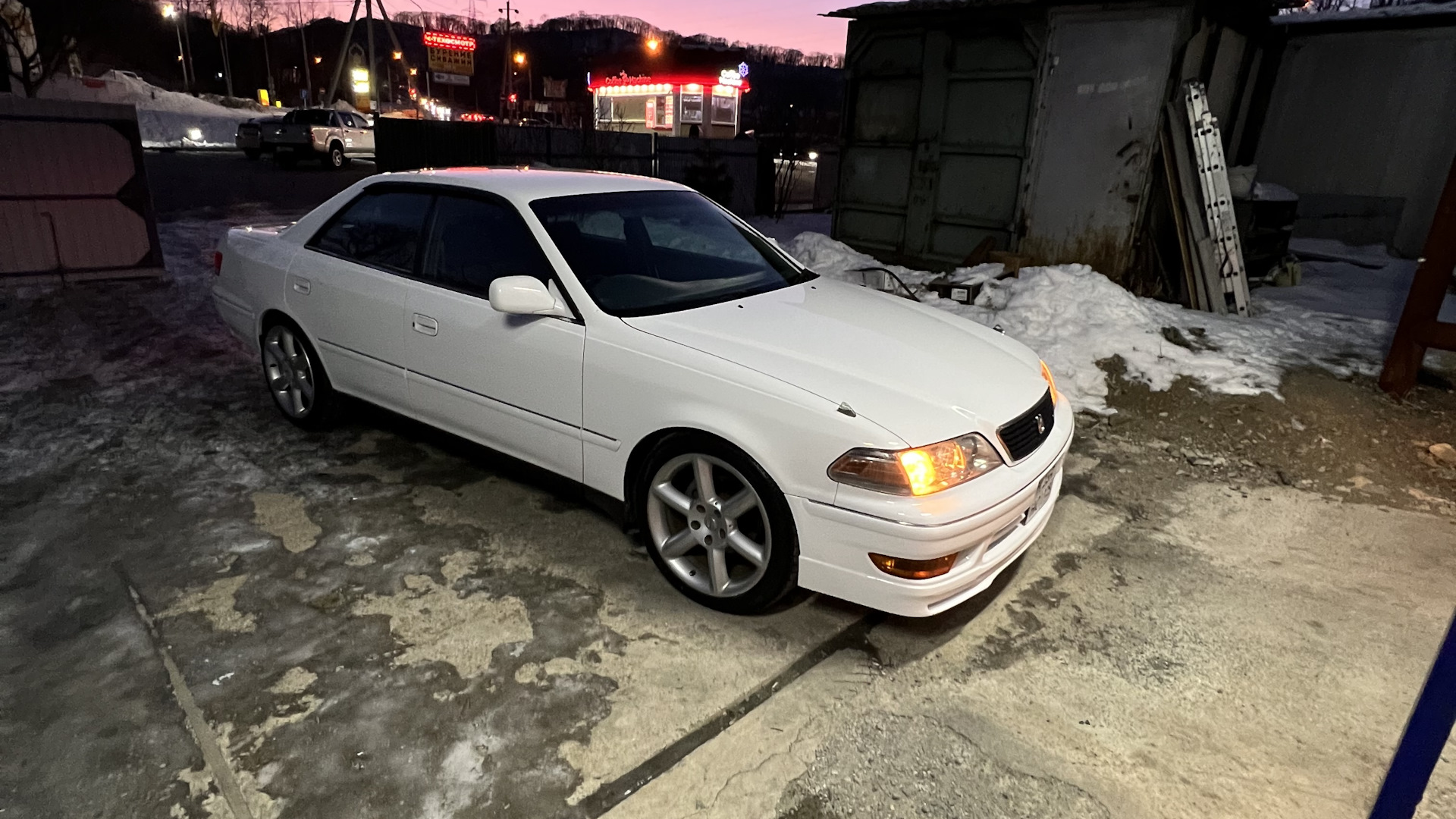 Toyota Mark II (100) 2.5 бензиновый 1997 | Замазка) на DRIVE2