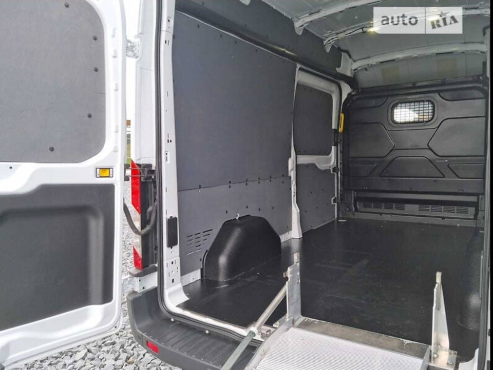Фото в бортжурнале Ford Transit (8G)