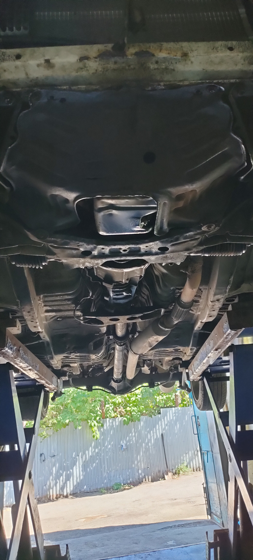 Крепление рулевой рейки — Toyota Carina (3G), 1,6 л, 1983 года ...