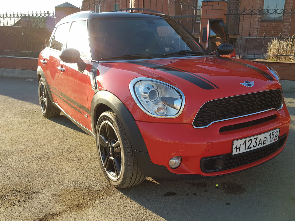 Mini челябинск. Mini Countryman 2011 диски.