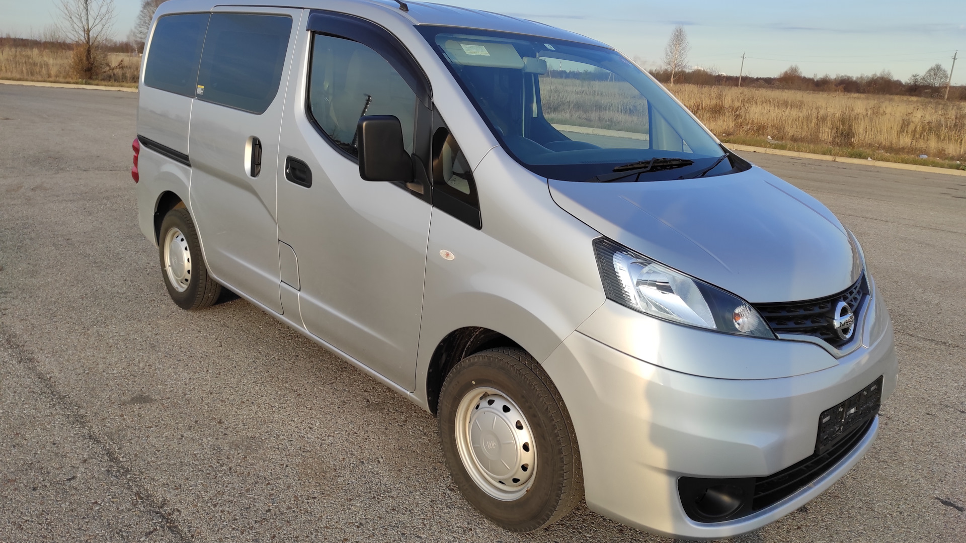 Nissan NV200 1.5 бензиновый 2015 | Японская Газелька на DRIVE2